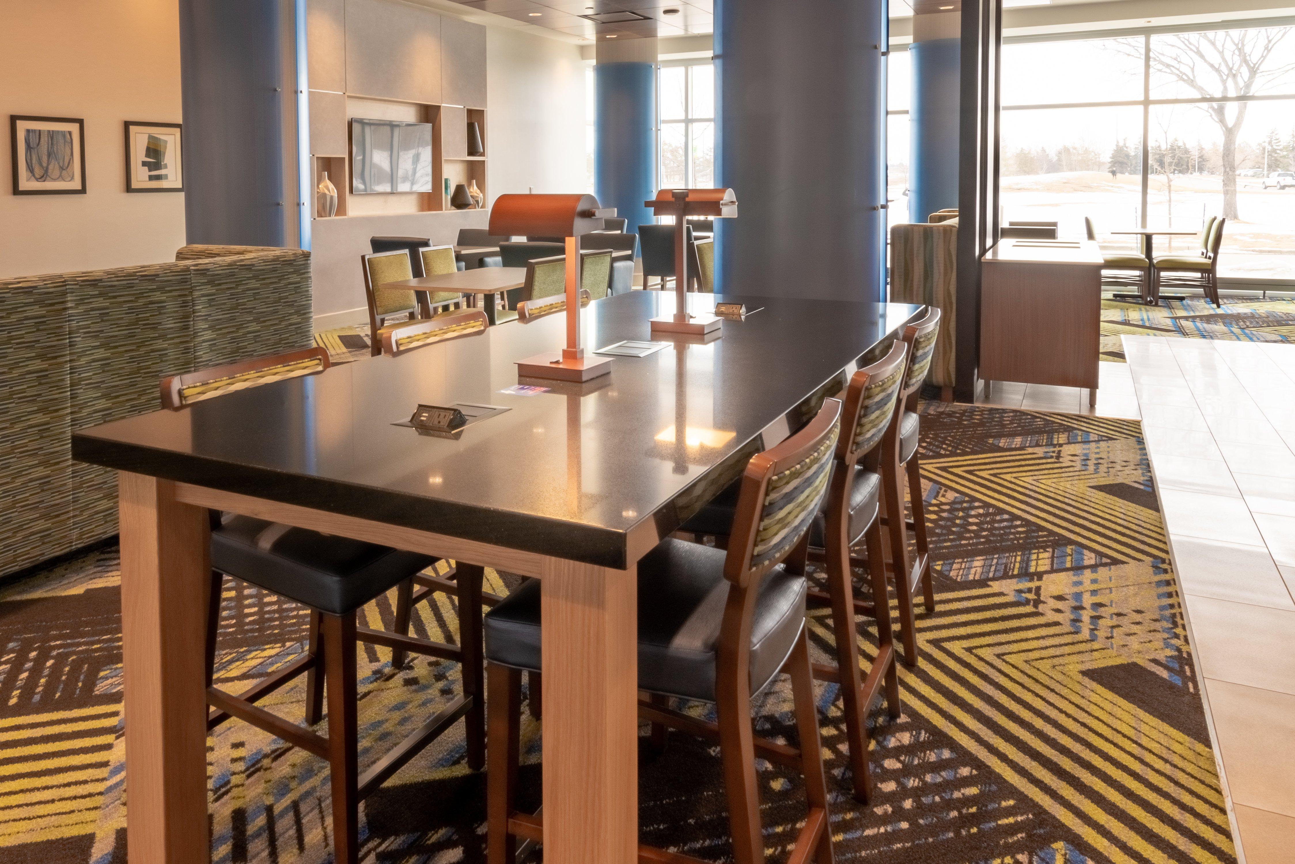 Holiday Inn Express & Suites - Saskatoon East - University By Ihg Esterno foto
